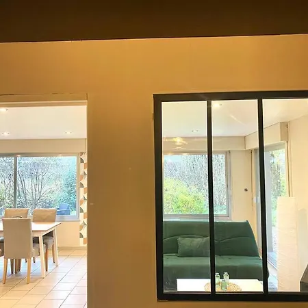 Ecrin De Verdure Au Coeur De App Ethan Apartman Jarny